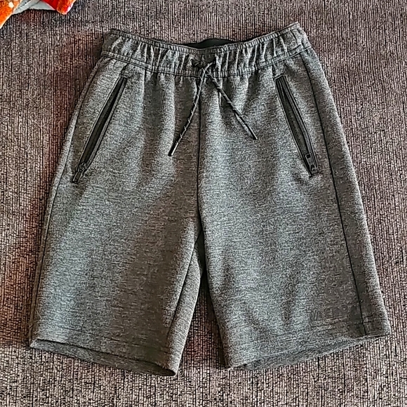 Boys NWOT Shorts - Picture 1 of 4